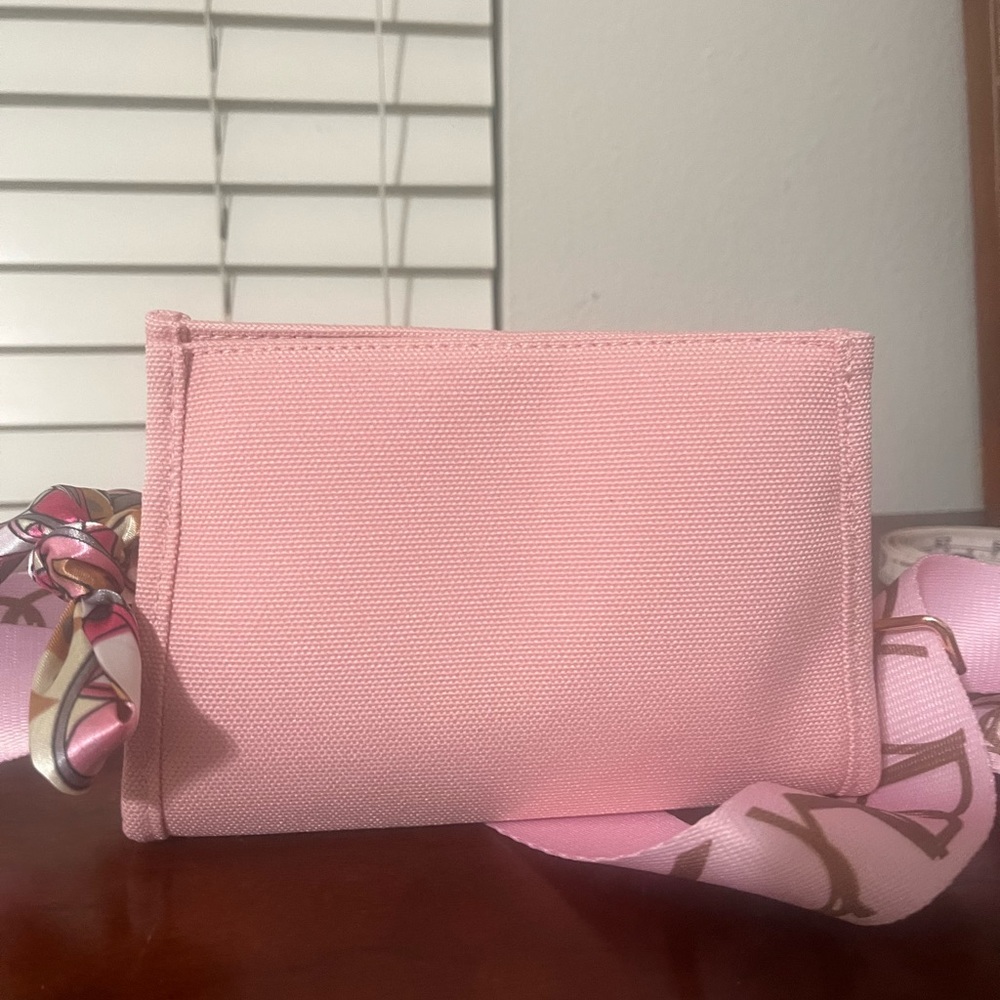 Mini/ small sized Christian Dior bag - Picture 2 of 4
